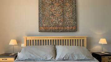 5 quartos, ferros/tábuas de passar roupa, berço de viagem, Wi-Fi