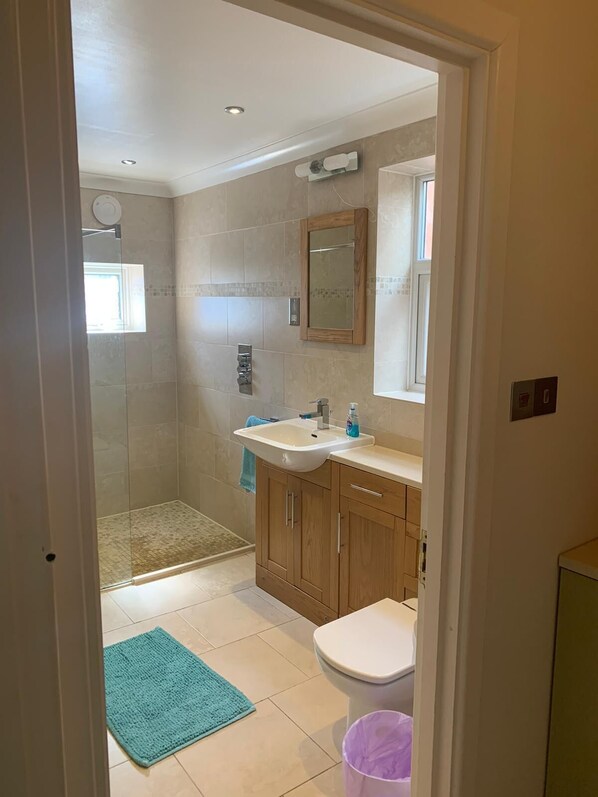 Towels, toilet paper