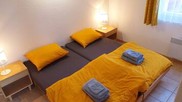 3 soverom, strykejern/-brett, wi-fi (inkludert) og sengetøy