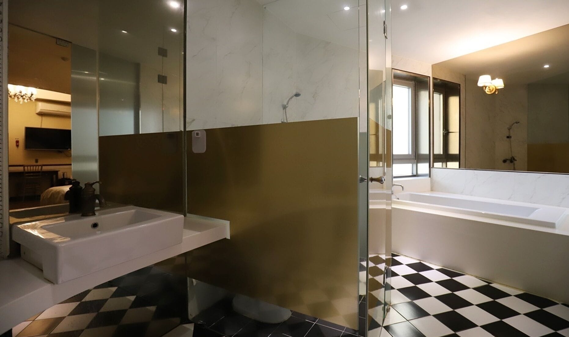 Premium Double Deluxe (2 Pax, Unique Design, Adults Only, No Smoking) | Bathroom