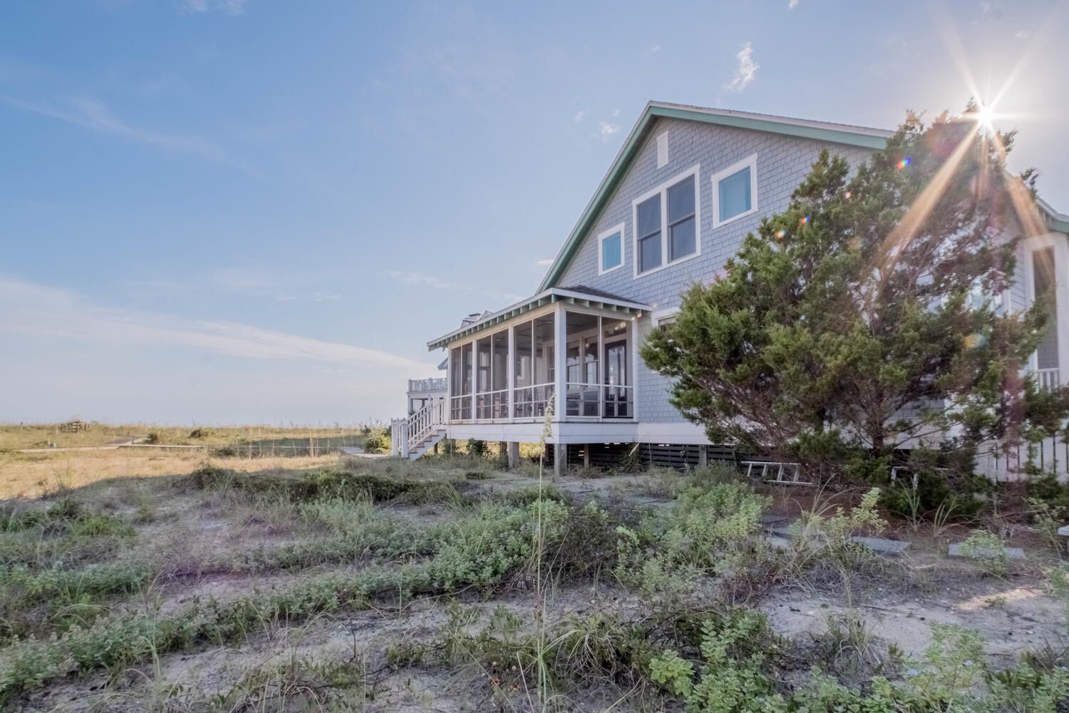 Oceanfront Home in Ideal Location on South Beach. BHI & Shoals Clubs Available.
