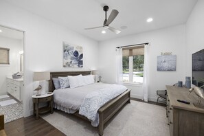 4 slaapkamers, een strijkplank/strijkijzer, wifi, beddengoed