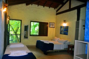 Chambre Triple | Minibar, Wi-Fi gratuit