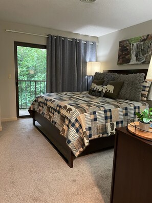 2 bedrooms, iron/ironing board, travel crib, free WiFi