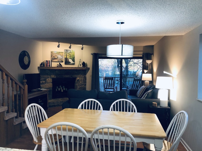 Riverside Condo - Minutes From Gsmnp - Townsend, TN