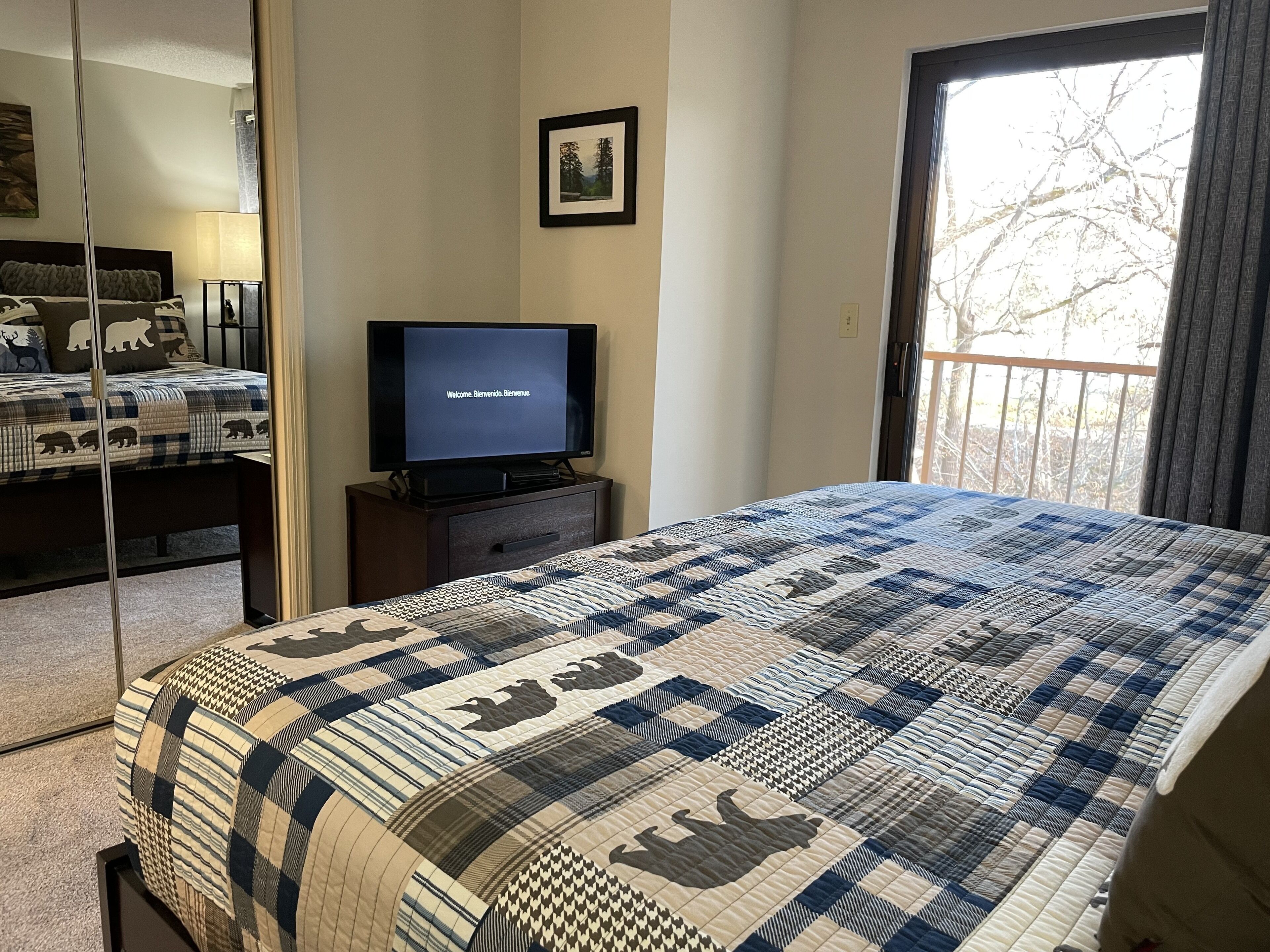 2 bedrooms, iron/ironing board, travel crib, free WiFi