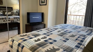 2 bedrooms, iron/ironing board, travel crib, free WiFi
