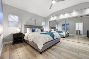 4 habitaciones, tabla de planchar con plancha y cuna de viaje 