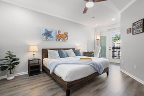 4 bedrooms, in-room safe, desk, iron/ironing board