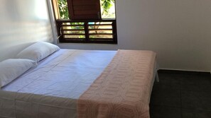 5 quartos, ferros/tábuas de passar roupa, Wi-Fi, roupa de cama