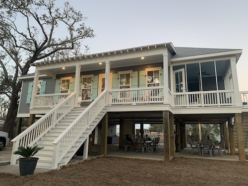 Gorgeous beach home with a salt water pool. Perfect for a summer vacation!