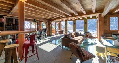 18-person luxury chalet