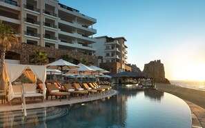 Outdoor pool - Two Bedroom Lock-off Grand Solmar Lands End Resort *Christmas week 2020* (Cabo San Lucas)