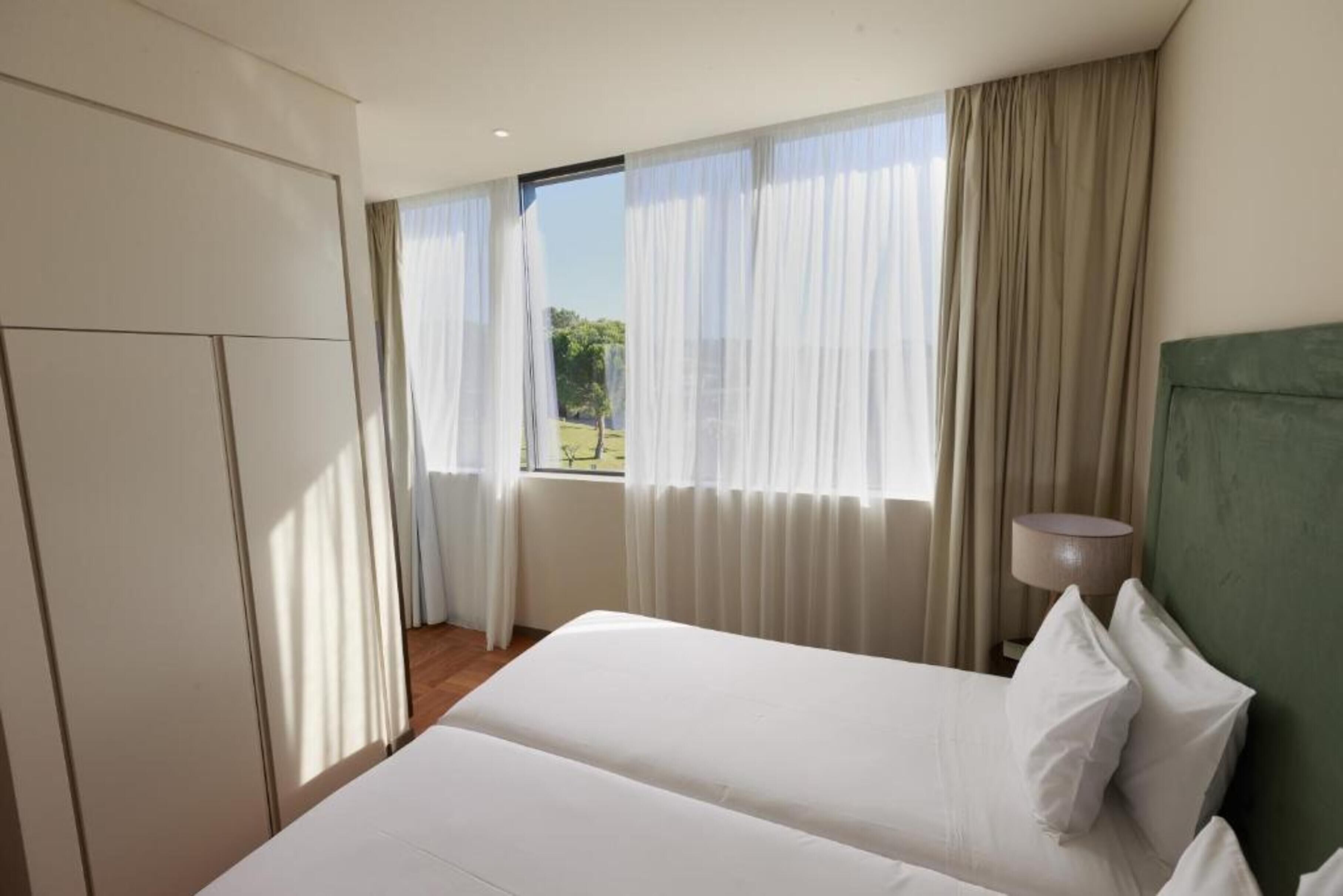 superior apartment, 3 bedrooms | 1 bedroom, minibar, in-room safe, desk