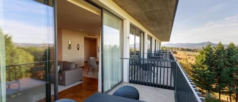 Appartement Supérieur, 2 chambres | Minibar, coffres-forts dans les chambres, bureau