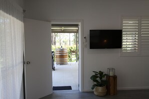 Interior - Tucked away in the Heart of the Hunter valley (North Rothbury)