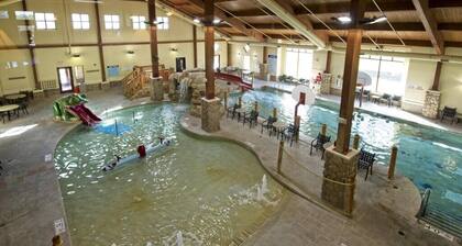 Wisconsin Dells | Pool & Waterpark Access | 2BR Cabin