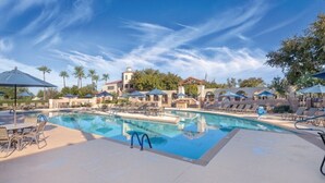 2 outdoor pools, a heated pool - Phoenix | Desert Golf Retreat | Pool, Dining & Sunsets (Phoenix)