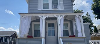 Quaint Cottage Vacation