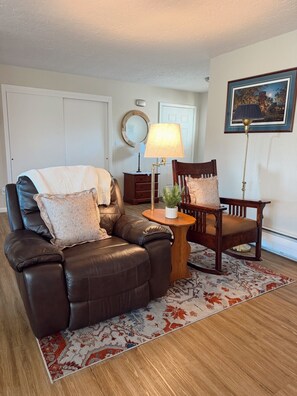 Interior - Spacious Upstairs Loft (Miles City)