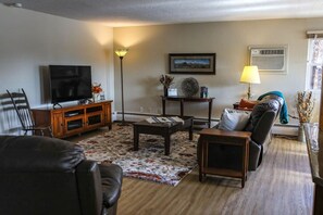 TV - Bring the whole crew - in town (Miles City)