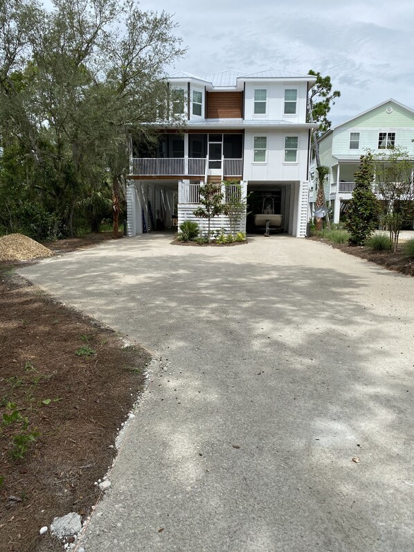 Exterior - Waterfront Home Located On the Steinhatchee River. (Steinhatchee)