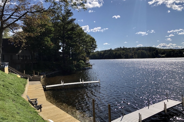 Sparkling Waterfront Views!