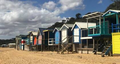 Private. Heated Pool/Spa. Giant Playground. Soccer & Cricket Pitch. Pet Friendly