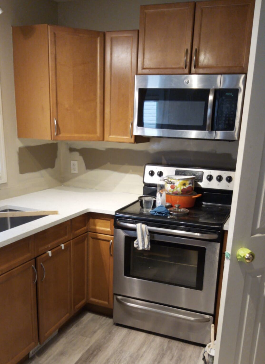 Mikroaaltouuni, astianpesukone