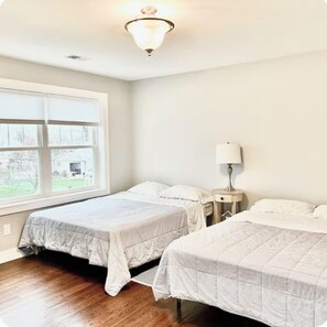 4 bedrooms, desk, iron/ironing board, travel cot