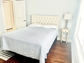 4 bedrooms, desk, iron/ironing board, travel cot