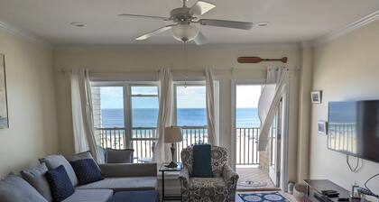 Oceanfront penthouse -“Sunkissed”