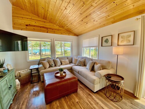 Casa Luna Beach House - Sugar Sand + Moonlit Views