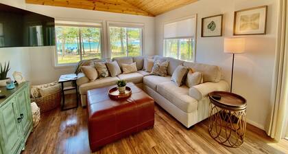 Casa Luna Beach House - Sugar Sand + Moonlit Views