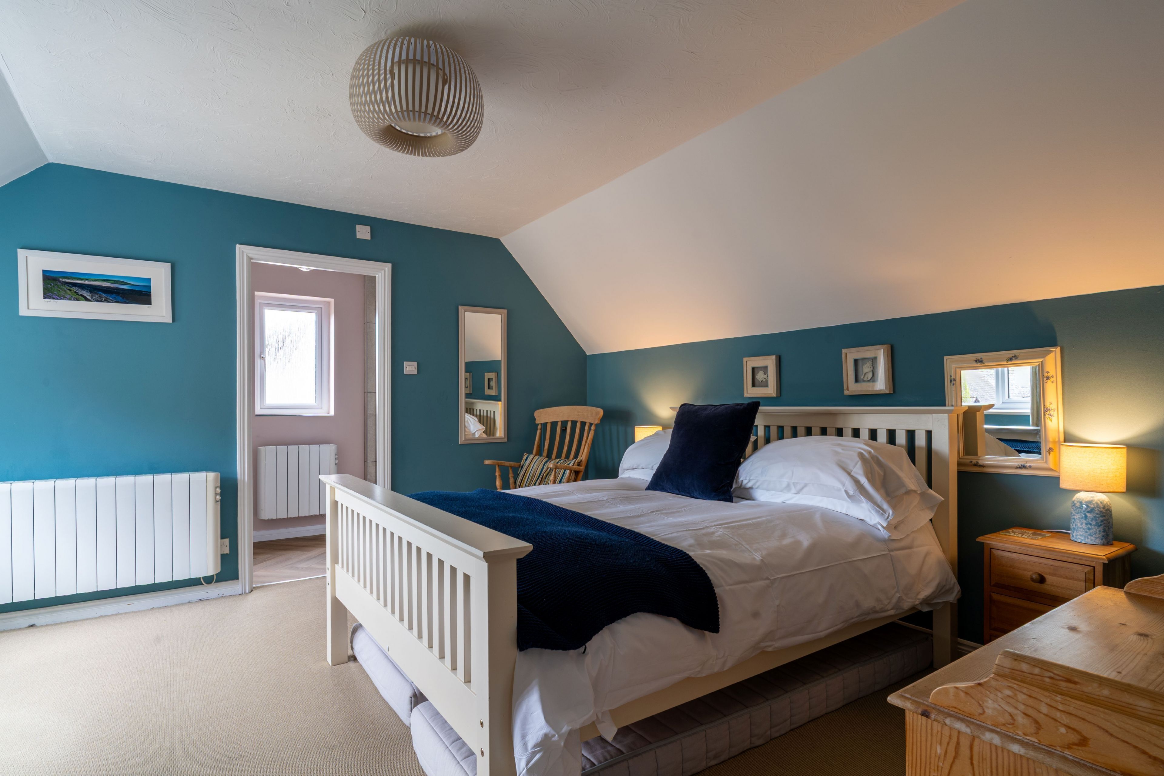 5 chambres, fer et planche à repasser, Wi-Fi, literie fournie