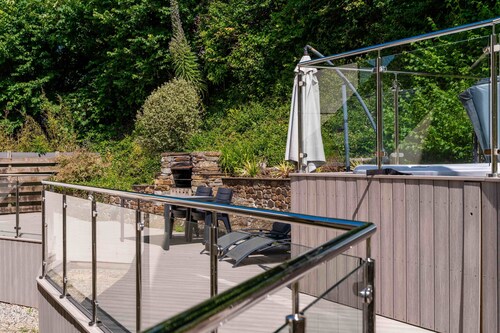 BeachBreak, Sleeps 9, Pets, Hot Tub