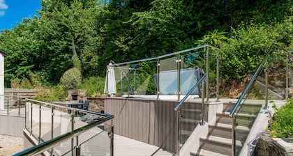 BeachBreak, Sleeps 9, Pets, Hot Tub
