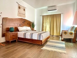 4 chambres, fer et planche à repasser, Wi-Fi, draps fournis