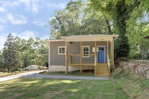 Exterior - 3 Bedrooms in the City Limits Close to Everything (Atlanta)