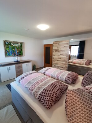 1 bedroom, WiFi, bed sheets - Vacation apartment Weitl am See 2 - Holiday apartments Weitl am See (Schliersee)