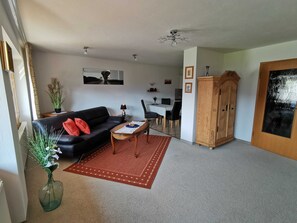 TV - Vacation apartment Weitl am See 2 - Holiday apartments Weitl am See (Schliersee)