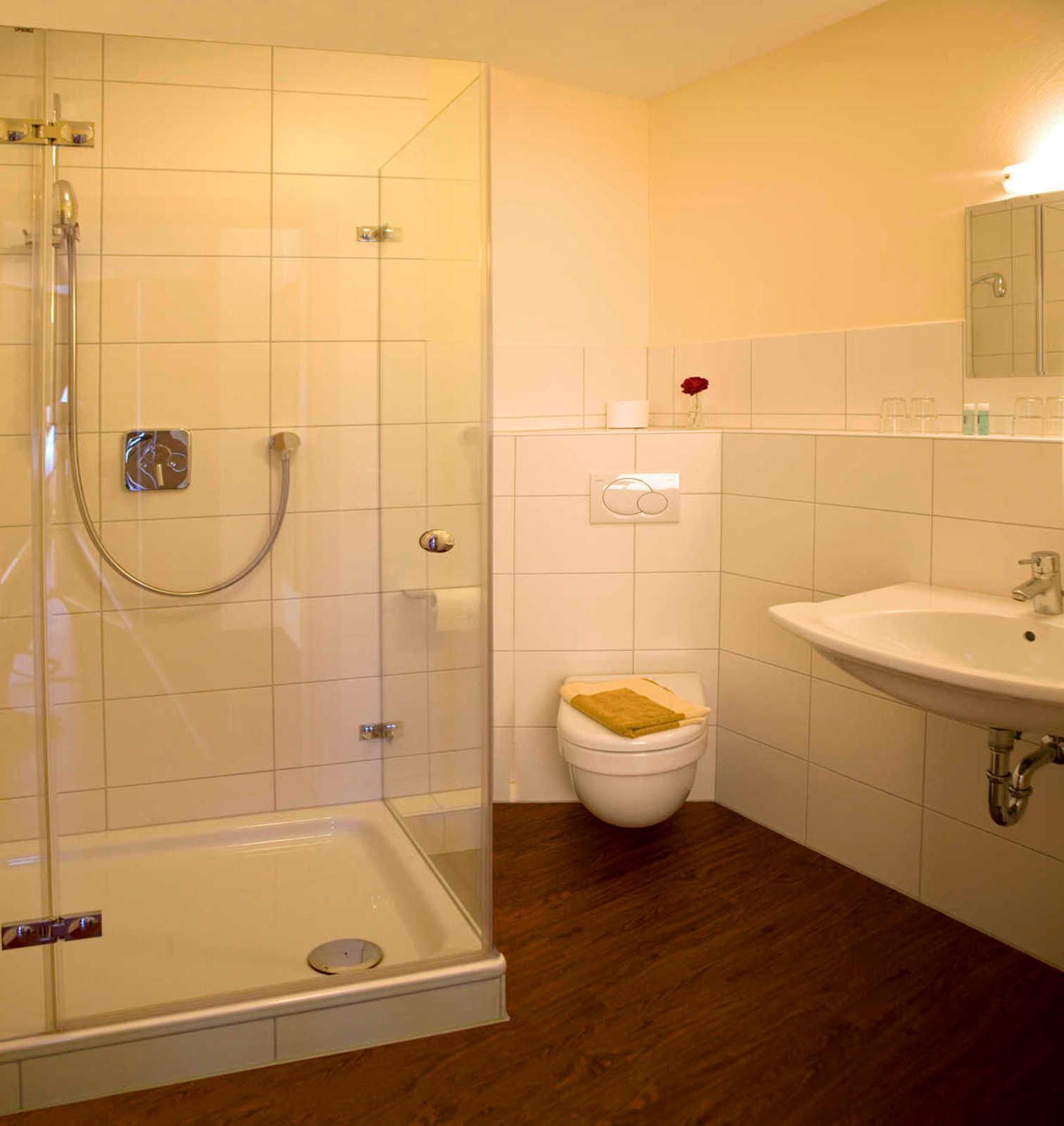 Haartrockner, Seife, Toilettenpapier