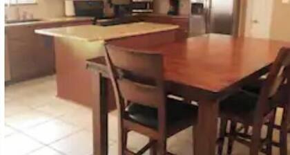 Lavish Living at Lynwood