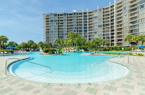 A heated pool - Isle Be Back-Beachfront-Amazing Decor-1Bd-2Ba-Sleeps 4! You're Sure to Be Back! (Panama City Beach)