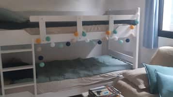 2 Schlafzimmer, Bügeleisen/Bügelbrett, kostenloses WLAN, Bettwäsche