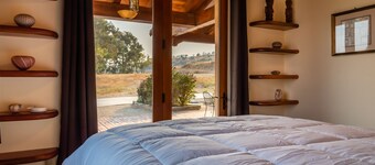 Renata's Retreat-Luxury Wine Country Home with Pool and Hot Tub!