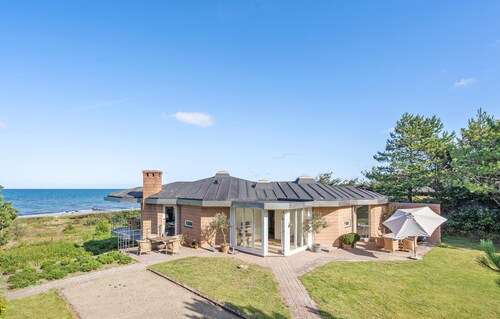 Wunderschönes Haus mit 6 Schlafzimmern.