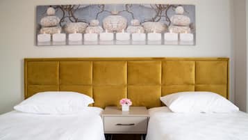 1 quarto, frigobar, cofres nos quartos, individualmente mobiliados