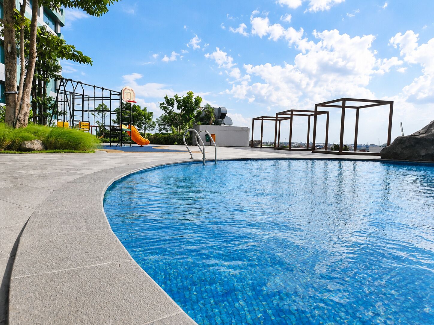 2 piscinas al aire libre