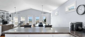 Hit The Beach by Carolina Getaway - 5BR Relaxing Coastal Escape
